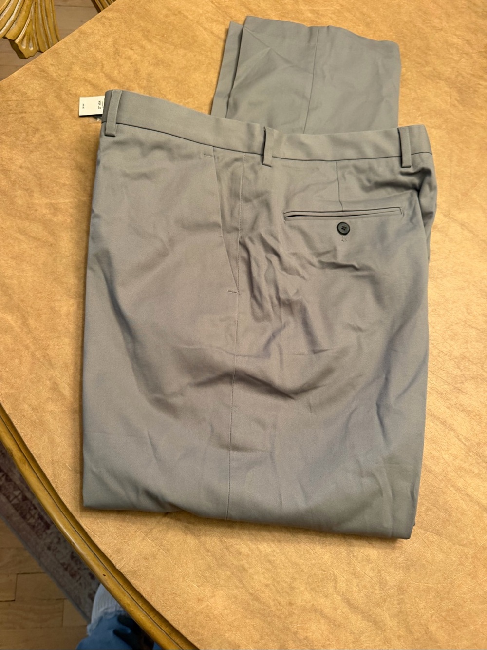 NWT Express Agent Men’s Dress Pants Gray Relaxed Fit 34x32